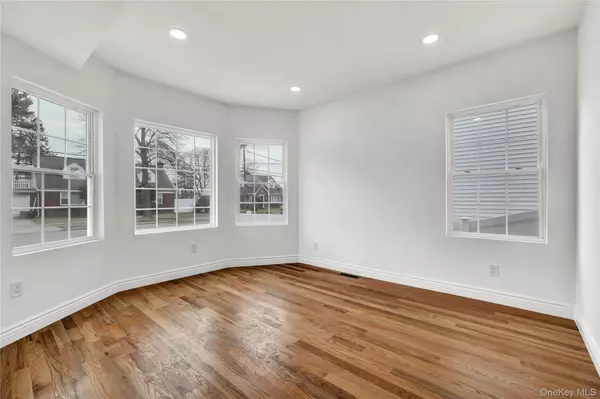 Hempstead, NY 11550,29 Sterling PL