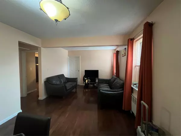 Kew Garden Hills, NY 11367,138-30 68th DR #1B