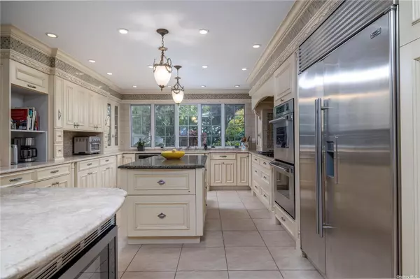 Rockville Centre, NY 11570,333 N Village AVE