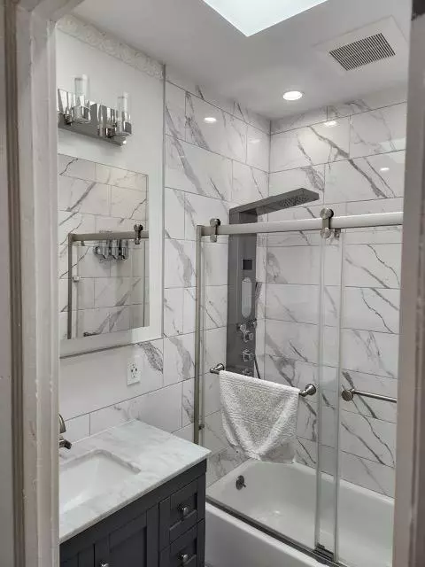 Ozone Park, NY 11416,105-19 101 RD
