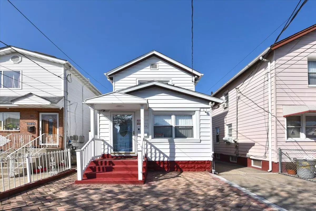 Jamaica, NY 11436,12322 146th ST