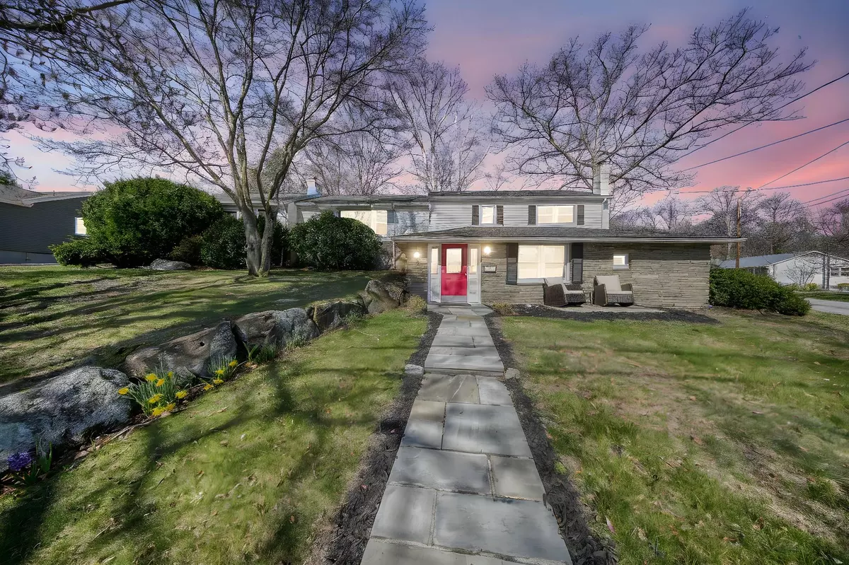 Highland Falls, NY 10928,44 Laurel LN