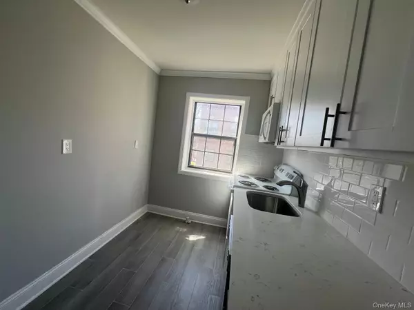 Flushing, NY 11367,144-32 78th AVE #3F