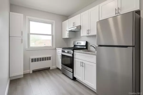 Howard Beach, NY 11414,155-11 89th ST #2L