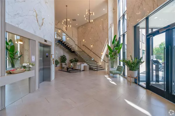 Suffern, NY 10901,15 Washington AVE #202