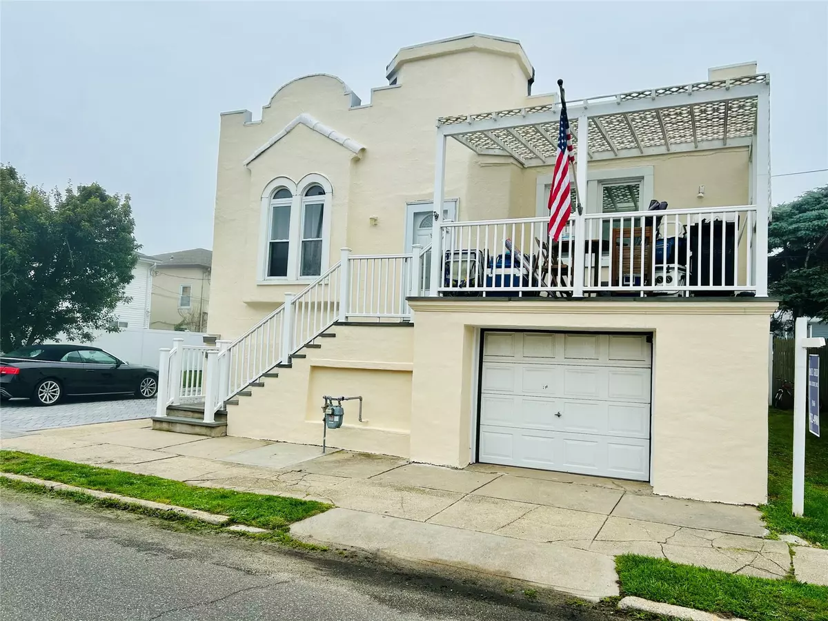 Long Beach, NY 11561,105 Mitchell AVE