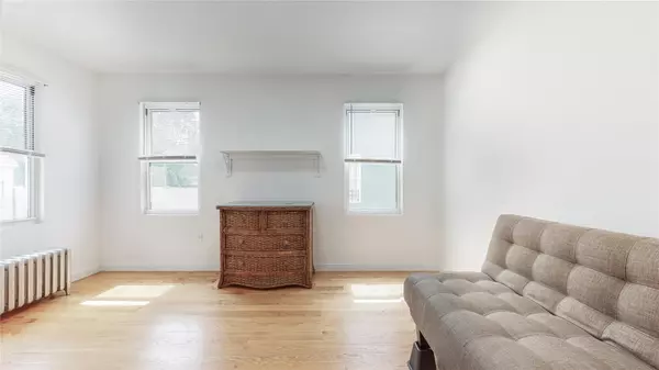 Laurelton, NY 11413,138-07 232nd ST