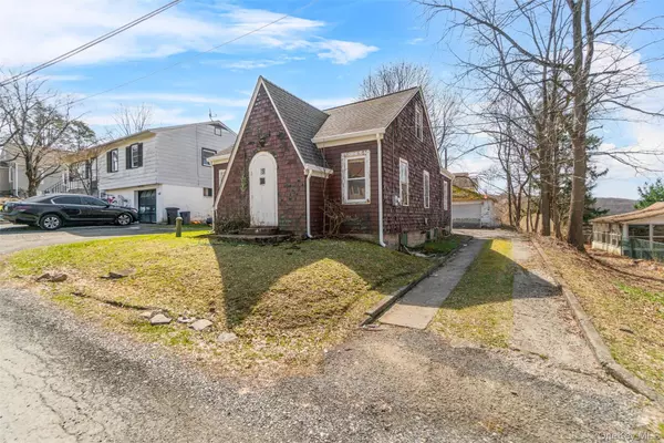 60 W Jeanibo RD, Monroe, NY 10950