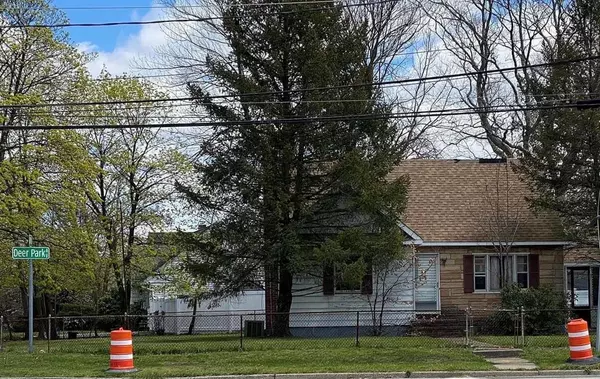 2091 Deer Park Avenue, Deer Park, NY 11729