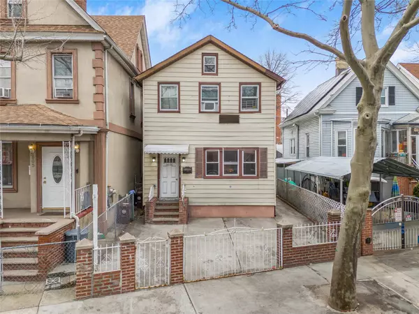 66-05 Laurel Hill BLVD, Woodside, NY 11377