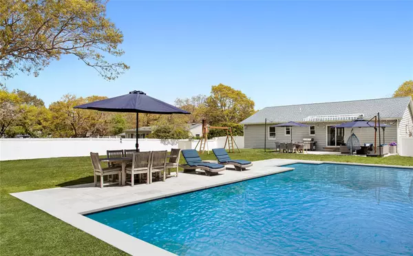 Hampton Bays, NY 11946,3 Duke PL
