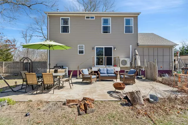 East Moriches, NY 11940,68 Lincoln BLVD