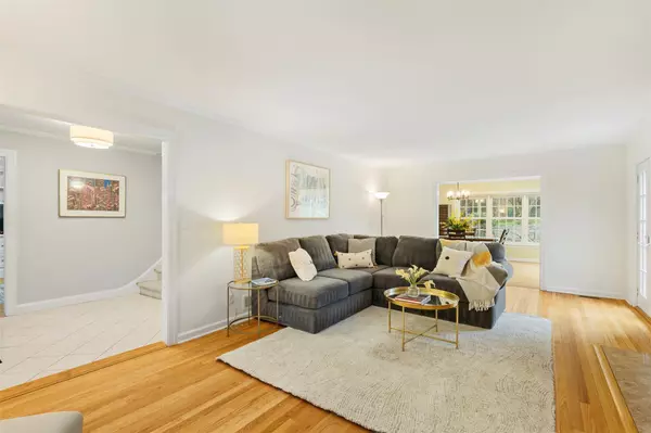 Irvington, NY 10533,30 Riverview RD
