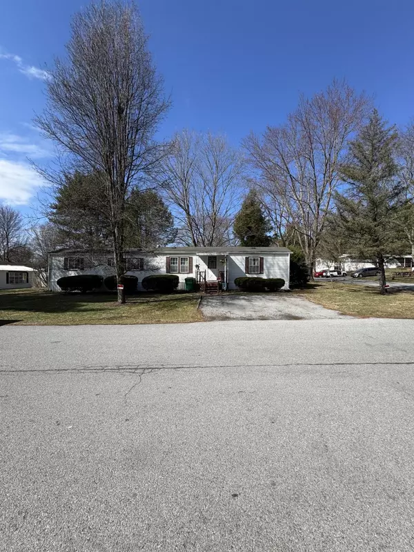 Pleasant Valley, NY 12569,30 Elm LN