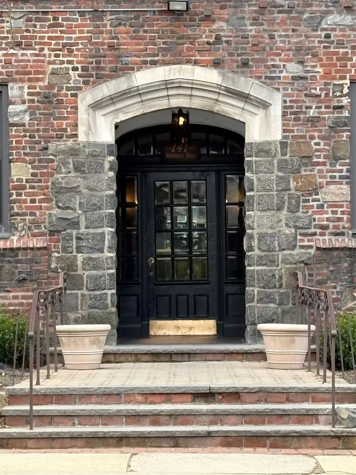 Woodmere, NY 11598,141 Woodmere BLVD #4B
