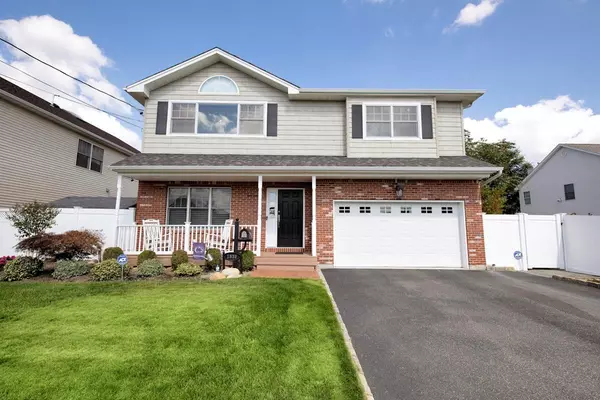 1839 Henry RD, Merrick, NY 11566