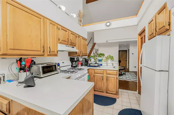 Yonkers, NY 10701,764 WARBURTON AVE