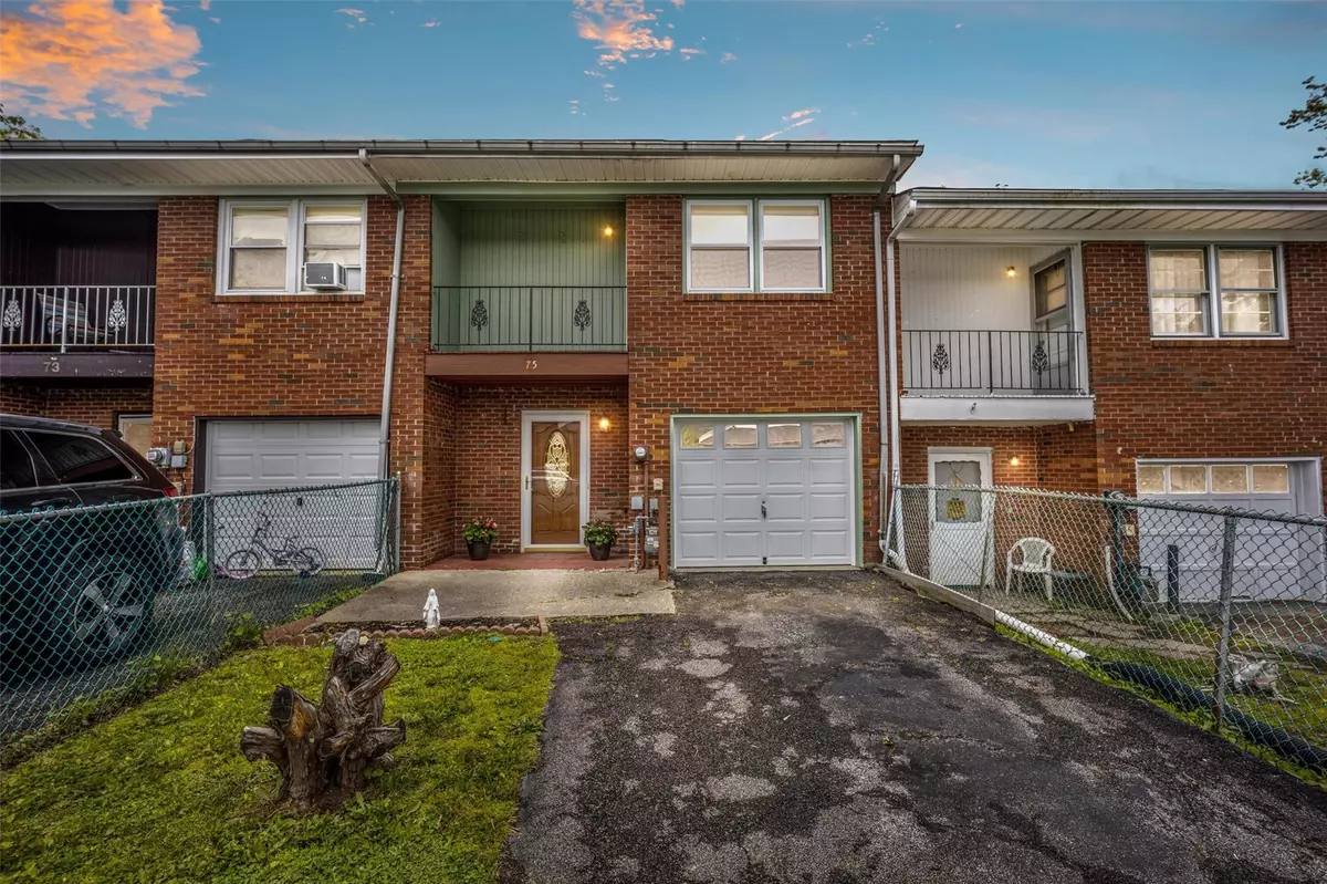 Vails Gate, NY 12553,75 Vails Gate Heights DR