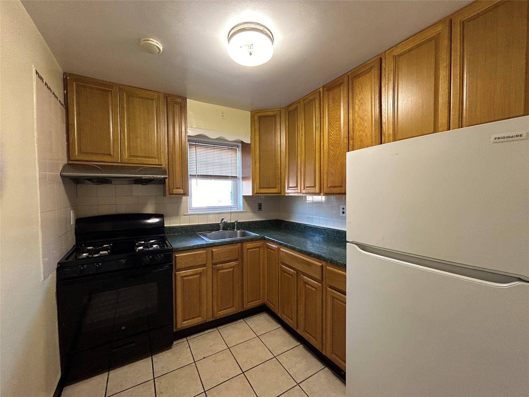 Yonkers, NY 10703,740 Palisade AVE