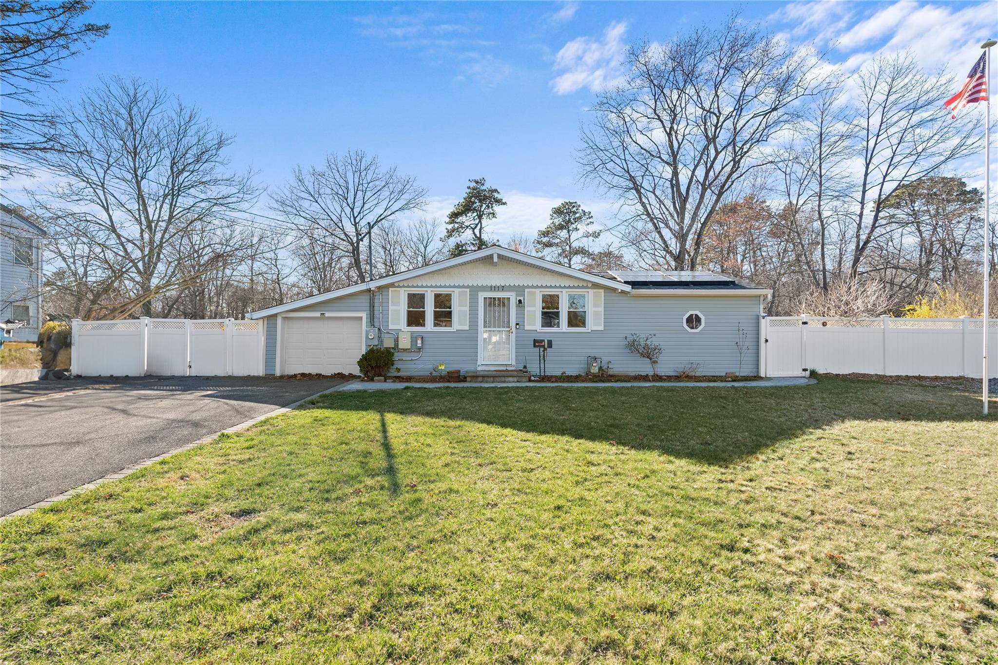 1117 Nugent AVE, Bay Shore, NY 11706