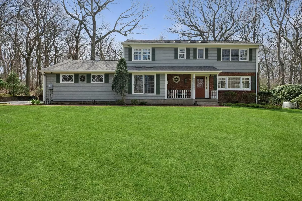 Port Jefferson, NY 11777,22 Druid Hill RD