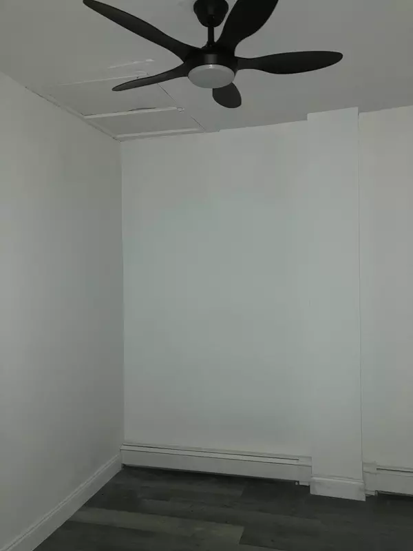 Newburgh, NY 12550,411-413 Liberty ST