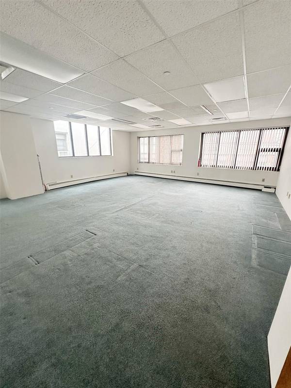 Mount Kisco, NY 10549,125 E Main ST #203