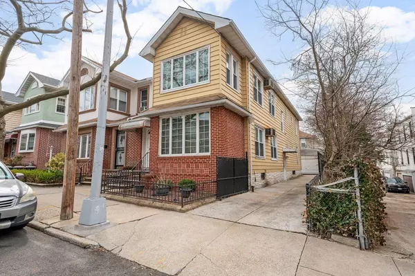 58 71st ST, Brooklyn, NY 11209