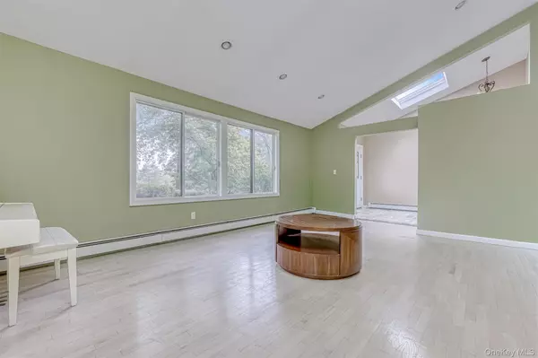 New City, NY 10956,5 Rookery CIR