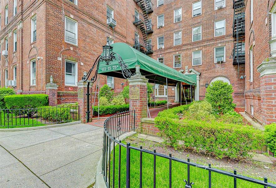 111-15 75th AVE #6O, Forest Hills, NY 11375