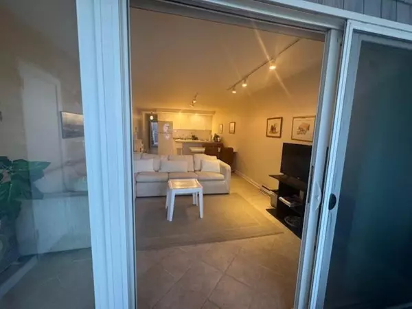 Westhampton Beach, NY 11978,539 Dune #27