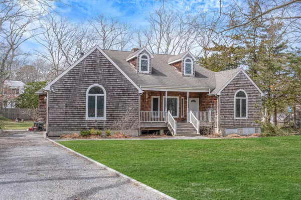 Southampton, NY 11968,64 Turtle Cove DR