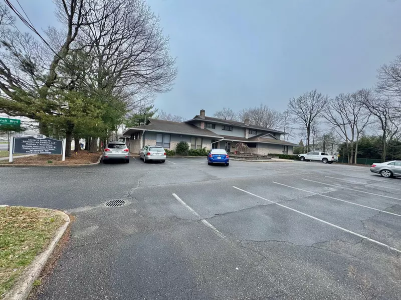 350 Veterans Memorial HWY, Commack, NY 11725