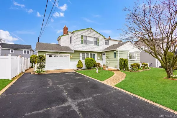 Massapequa, NY 11758,345 N Wisconsin AVE