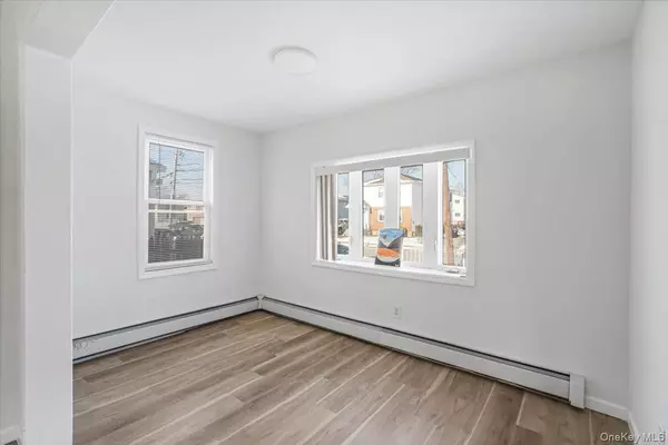 Hempstead, NY 11550,208 Princeton ST