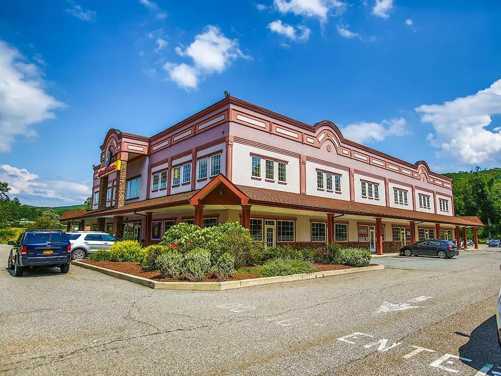 Port Jervis, NY 12771,22 US Highway 6 #2L & 2R