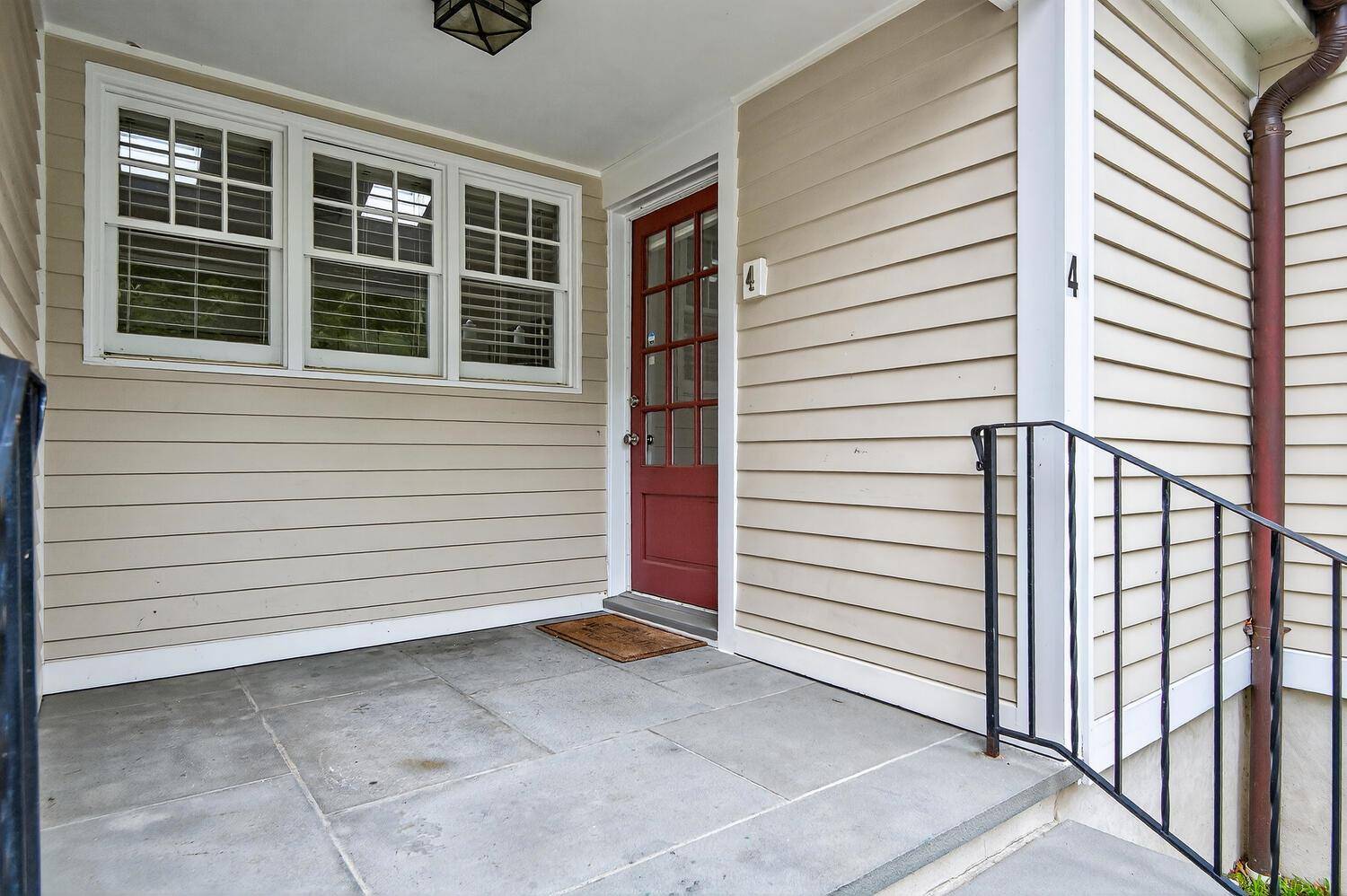Huntington, NY 11743,95 High ST #4