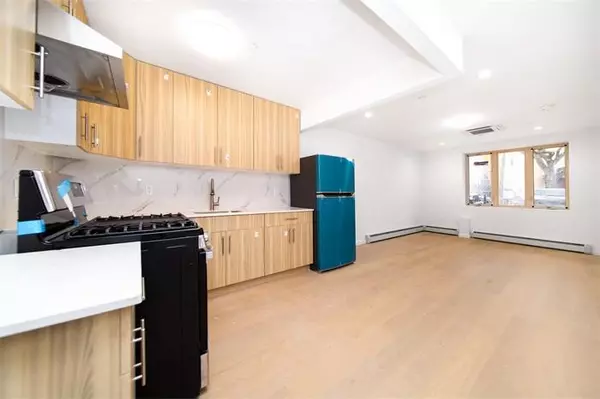 Woodside, NY 11377,39-55 57 ST