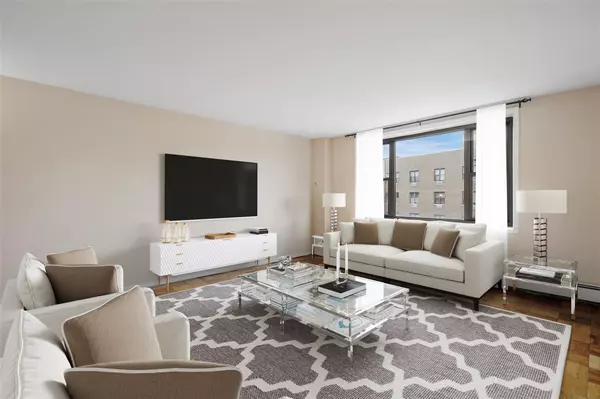 35 Stewart PL #602,  Mount Kisco,  NY 10549