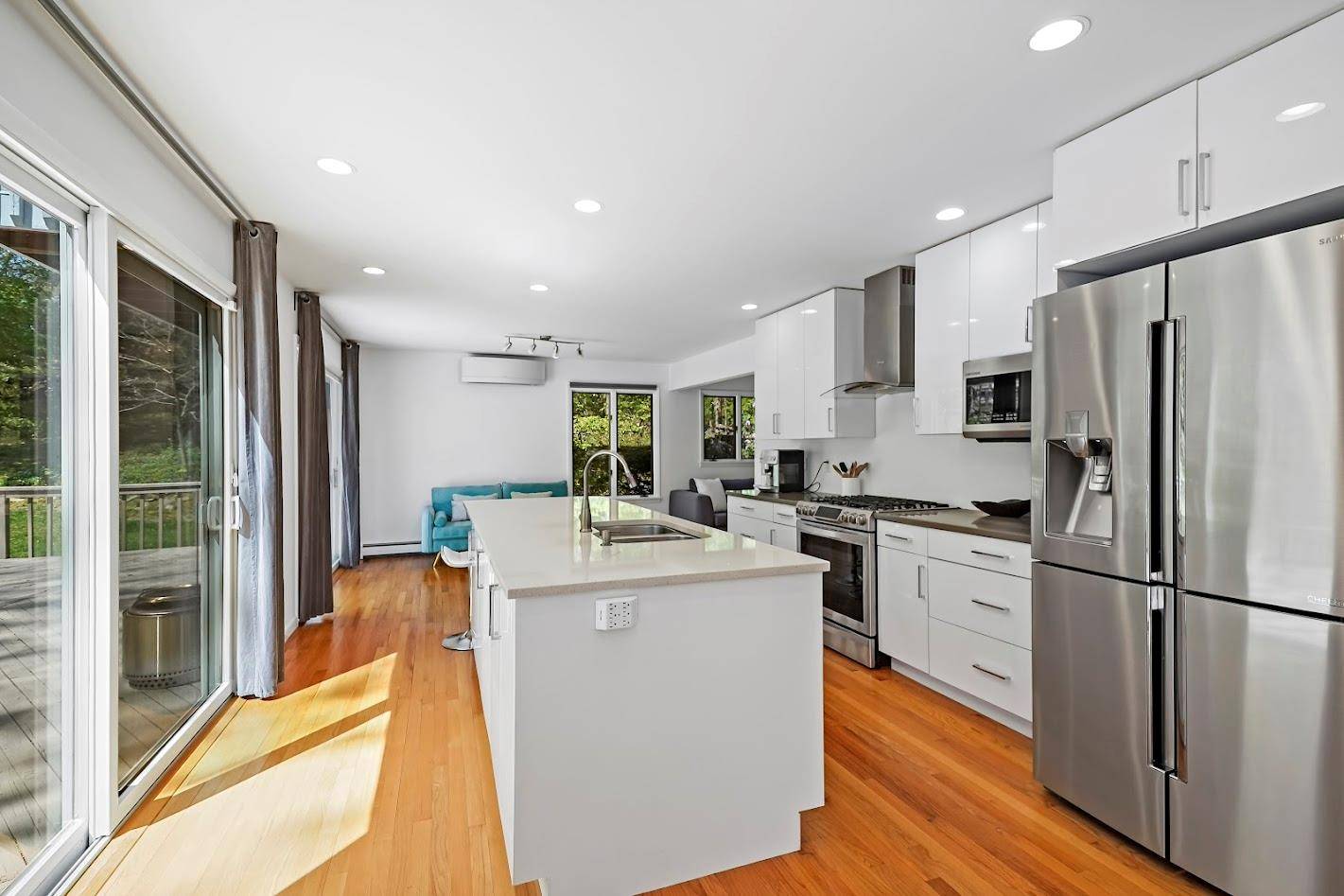 Millwood, NY 10546,174 Somerstown RD