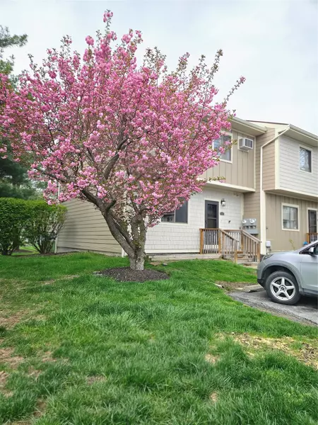 5901 Chelsea CV, Hopewell Junction, NY 12533