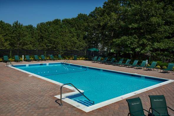 Holbrook, NY 11741,76 Broadway CIR #76