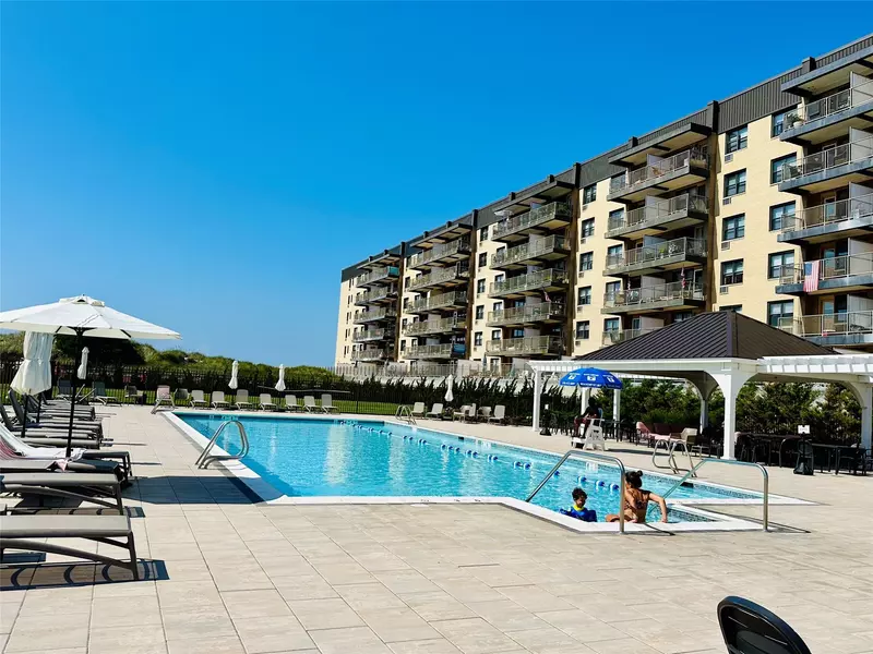2 Richmond RD #2FF, Lido Beach, NY 11561