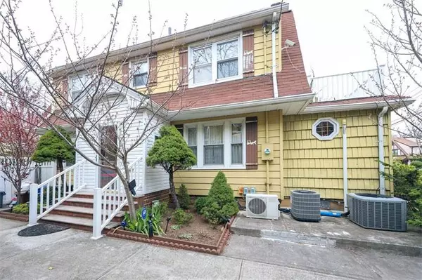 3224 157th ST, Flushing, NY 11354