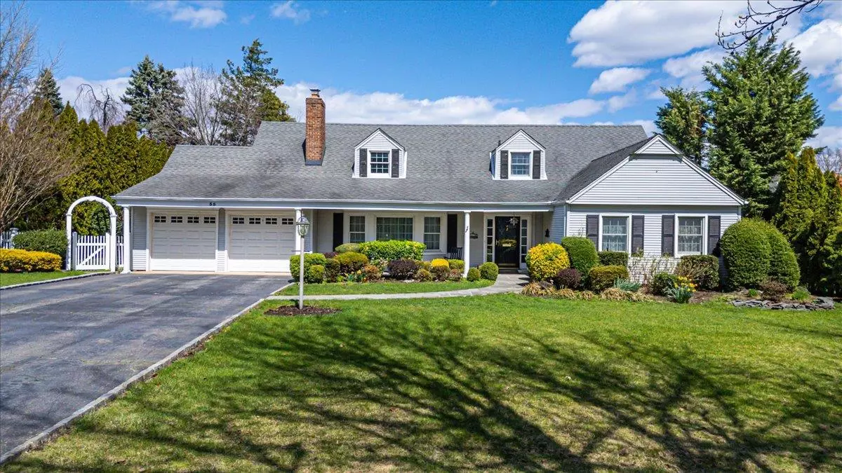 Garden City, NY 11530,55 Osborne RD