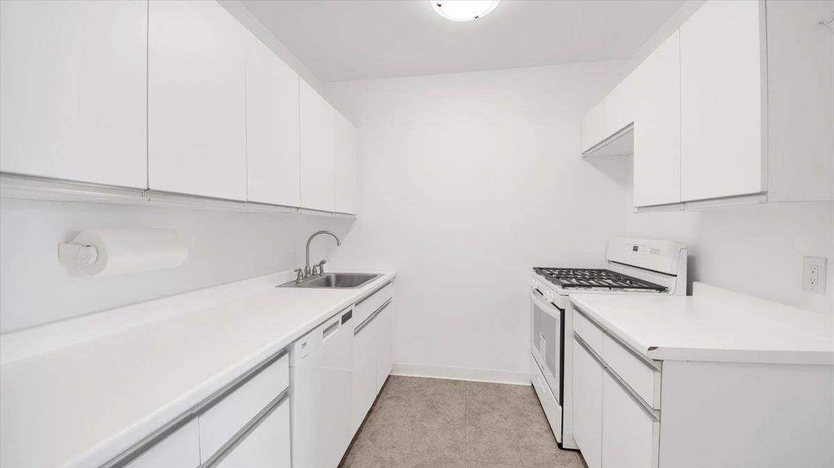 Yonkers, NY 10701,23 Water Grant ST #3B