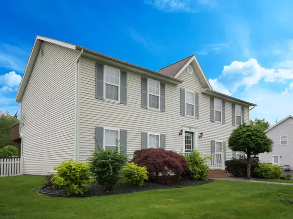 Washingtonville, NY 10992,8 Bernadette WAY
