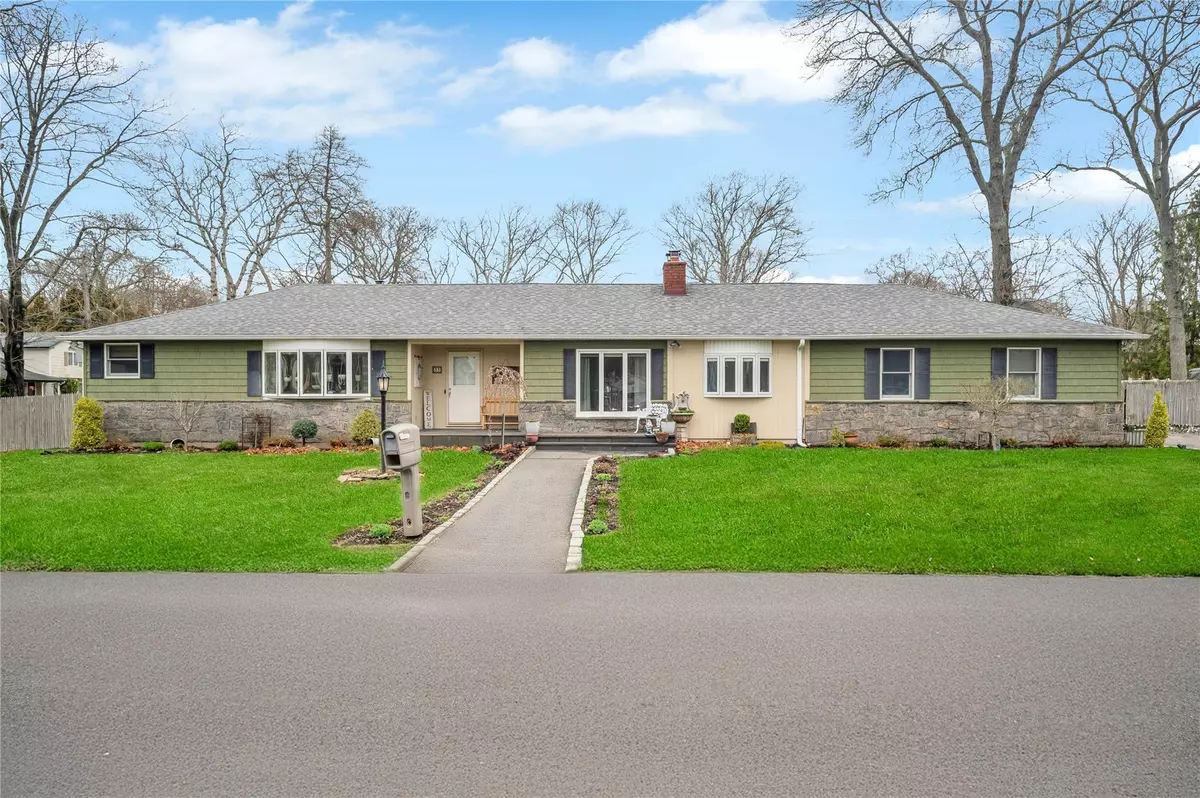 Mastic, NY 11950,33 Wills AVE