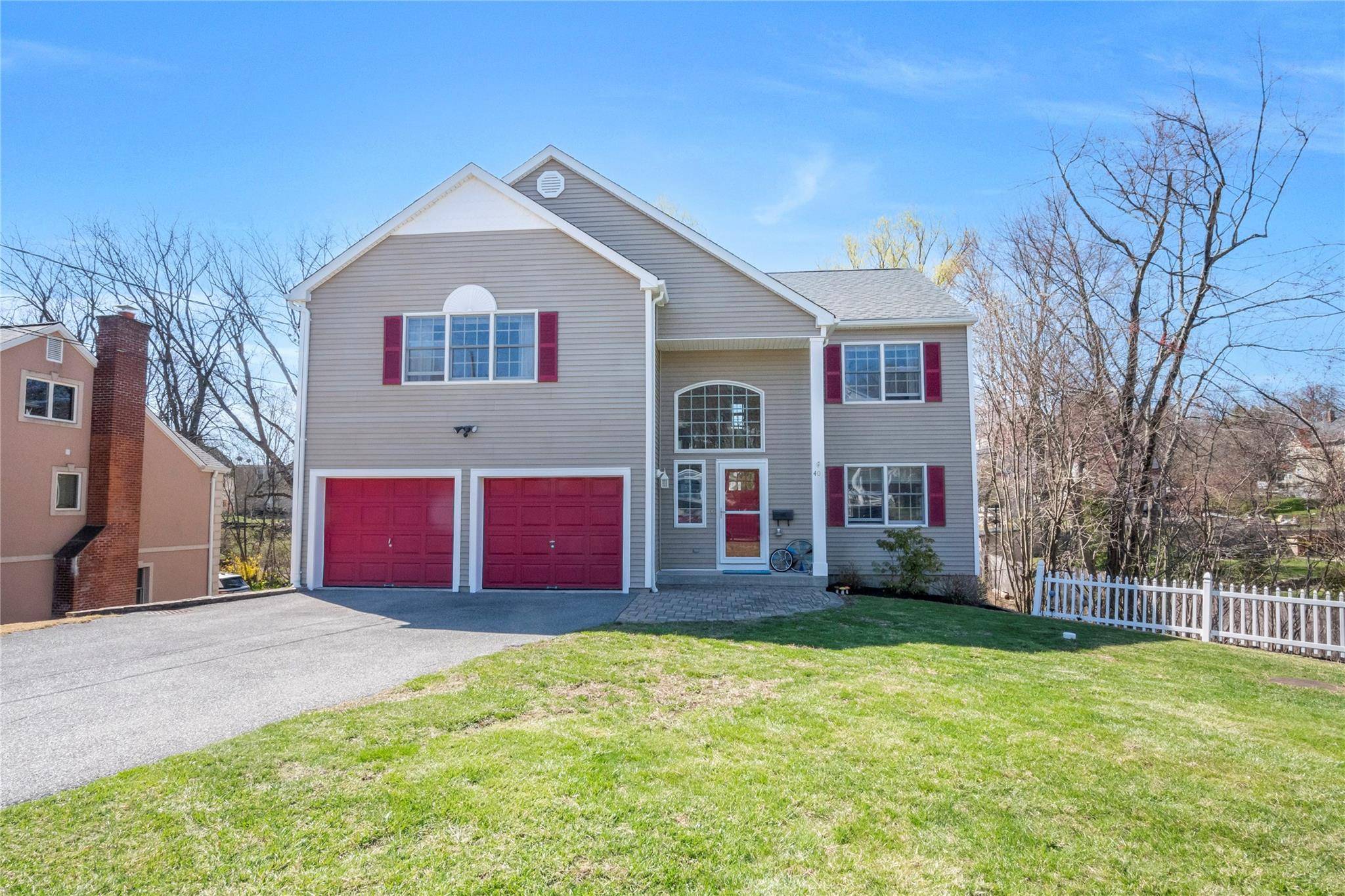 40 Brook ST, Mount Kisco, NY 10549
