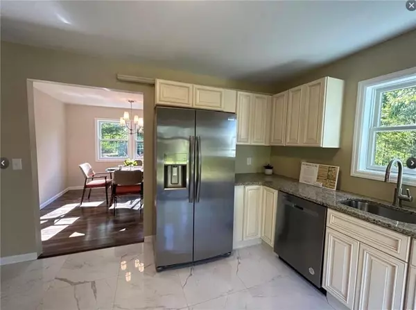 Middletown, NY 10940,30 Daly RD